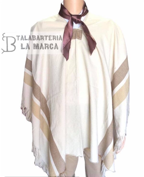 Ponchos De Hilo Fino - Imagen 3